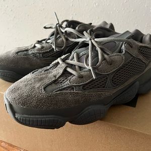 Yeezy 500 “Granite” Men’s size 7.5